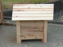 ログタイプ犬小屋(キット)組立て